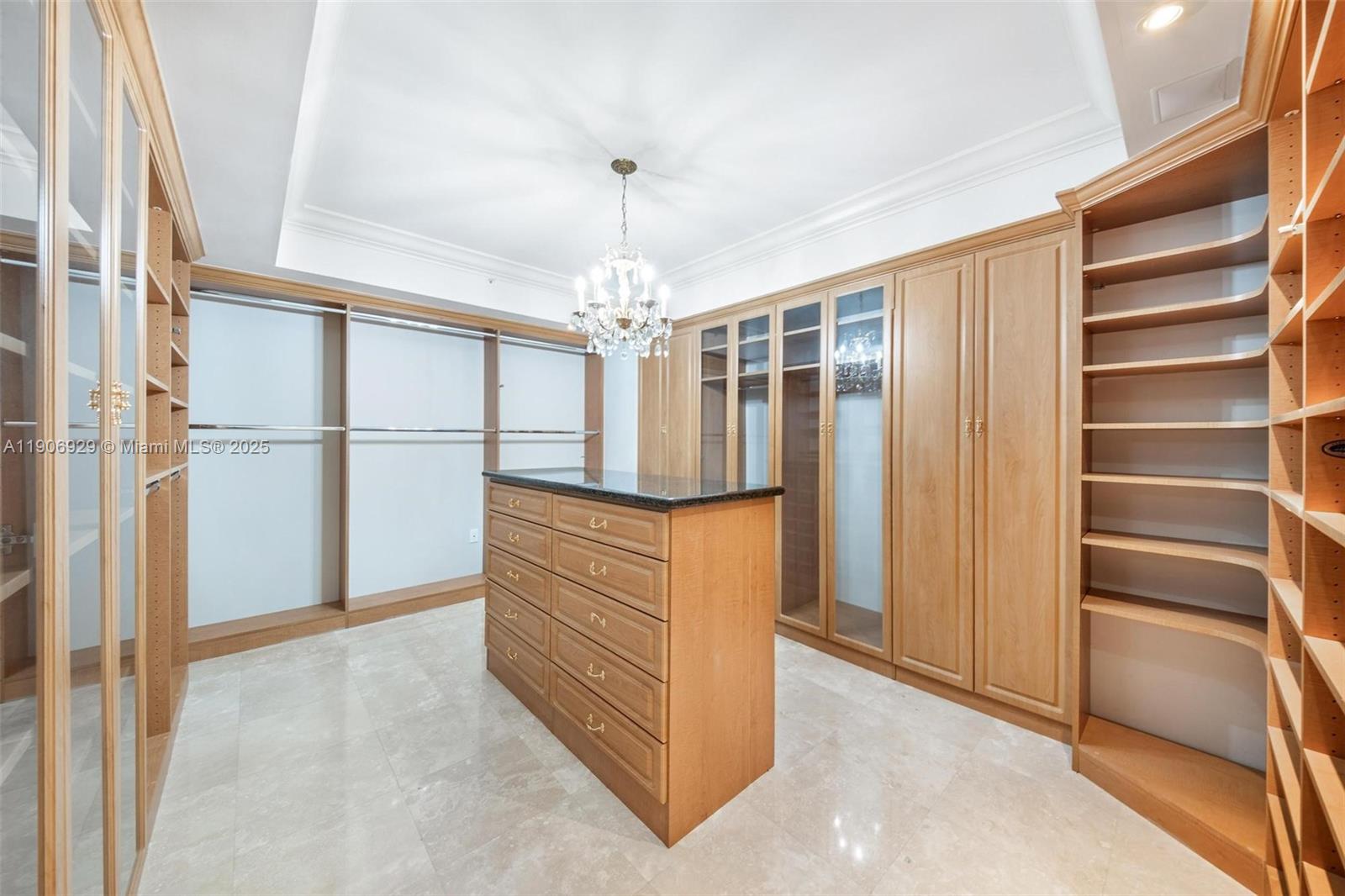 3201 NE 183rd St # 2506