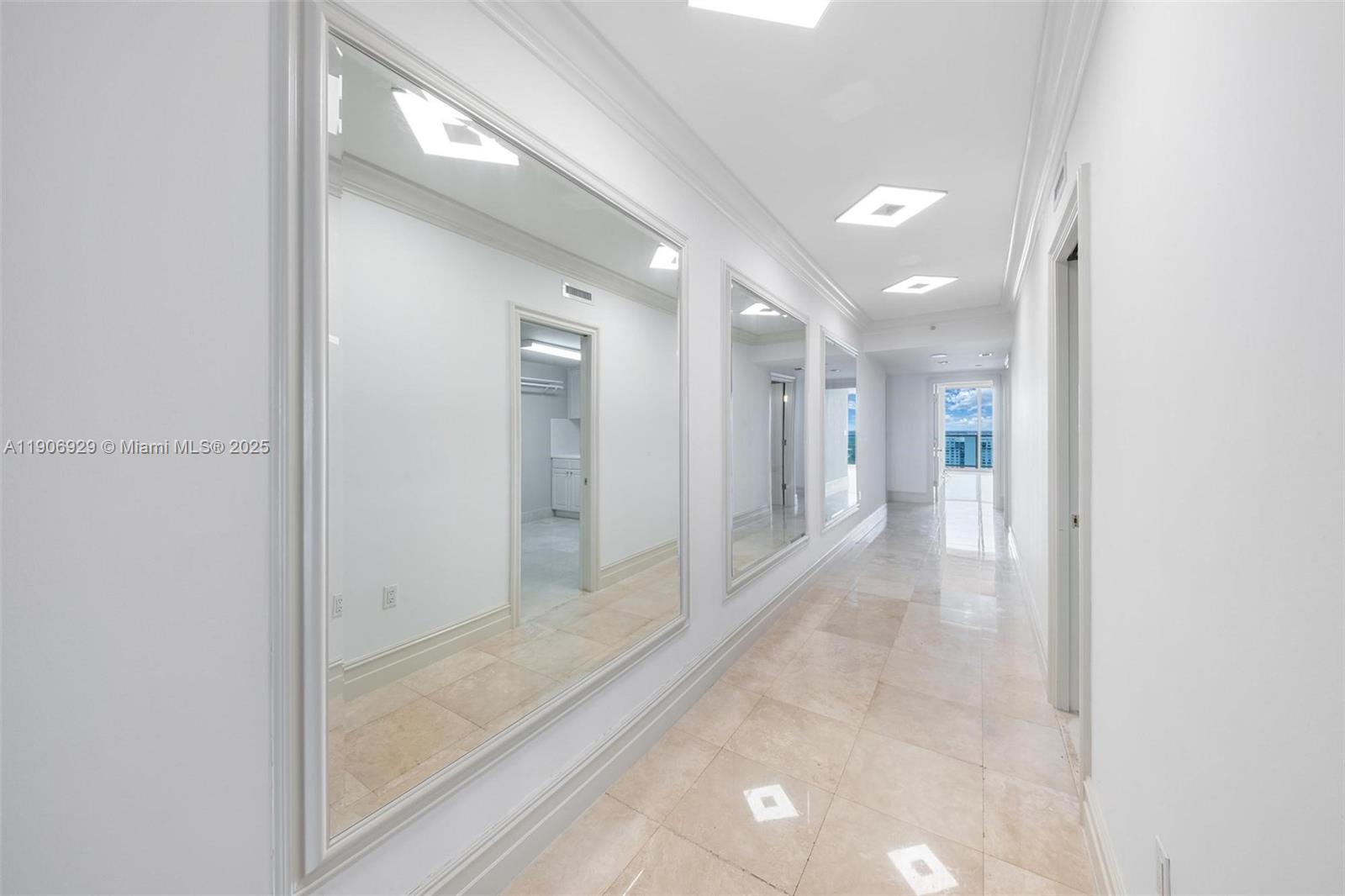 3201 NE 183rd St # 2506