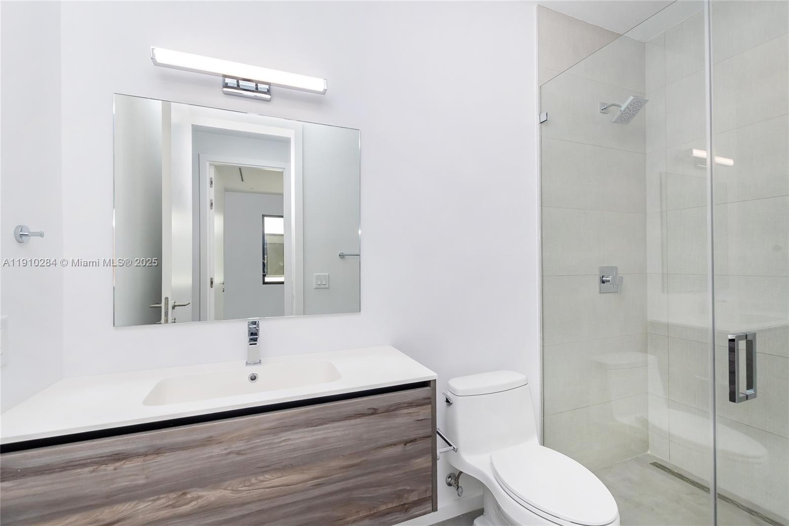 3258 Bird Ave # 3258