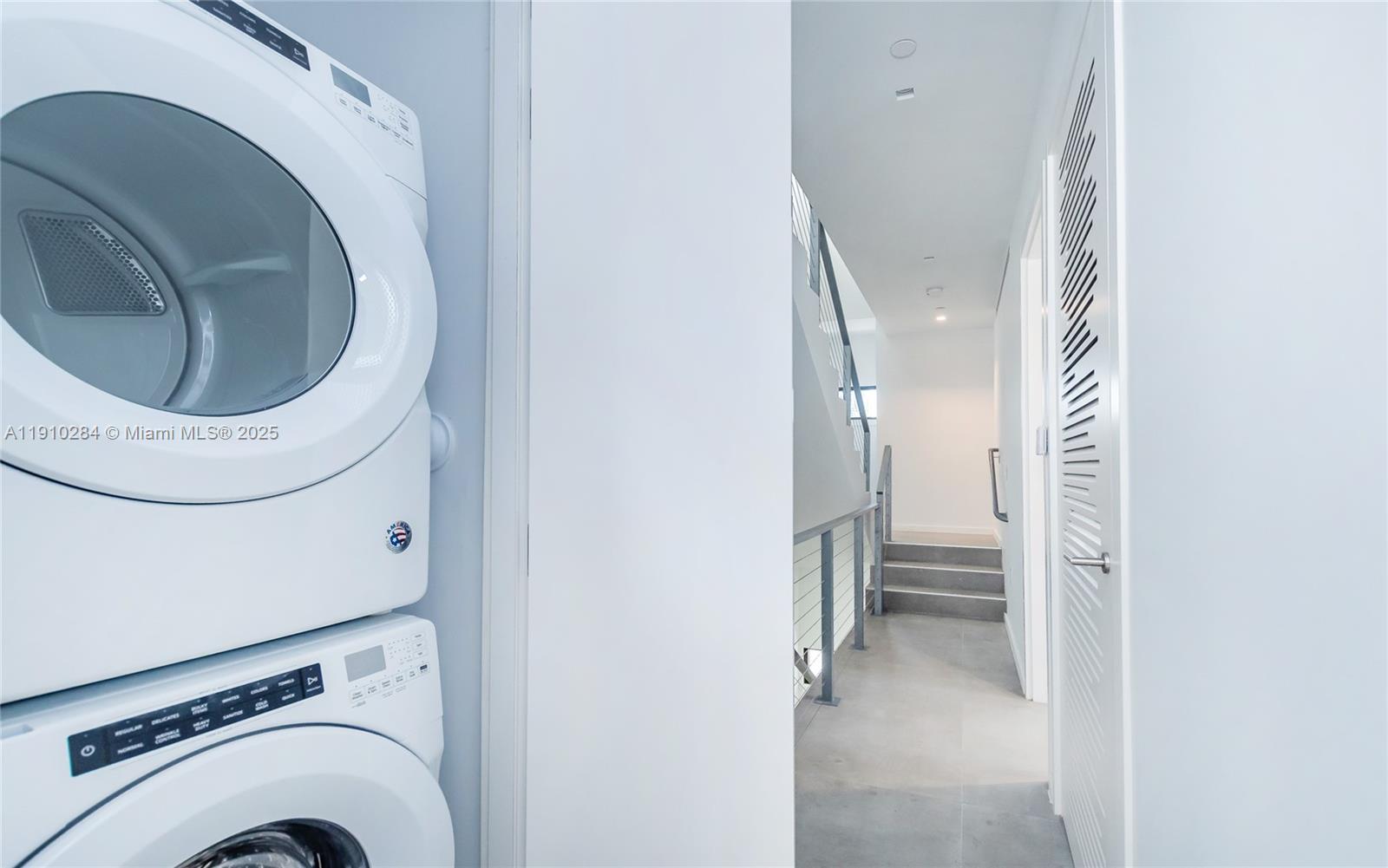 3258 Bird Ave # 3258