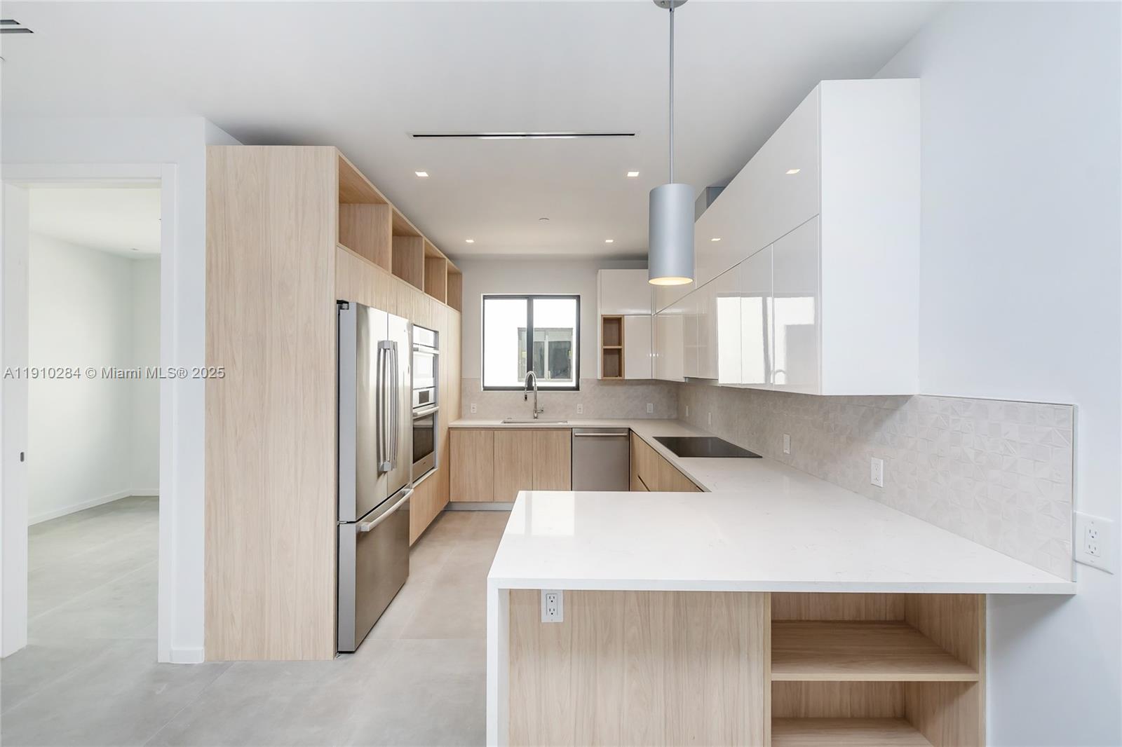 3258 Bird Ave # 3258