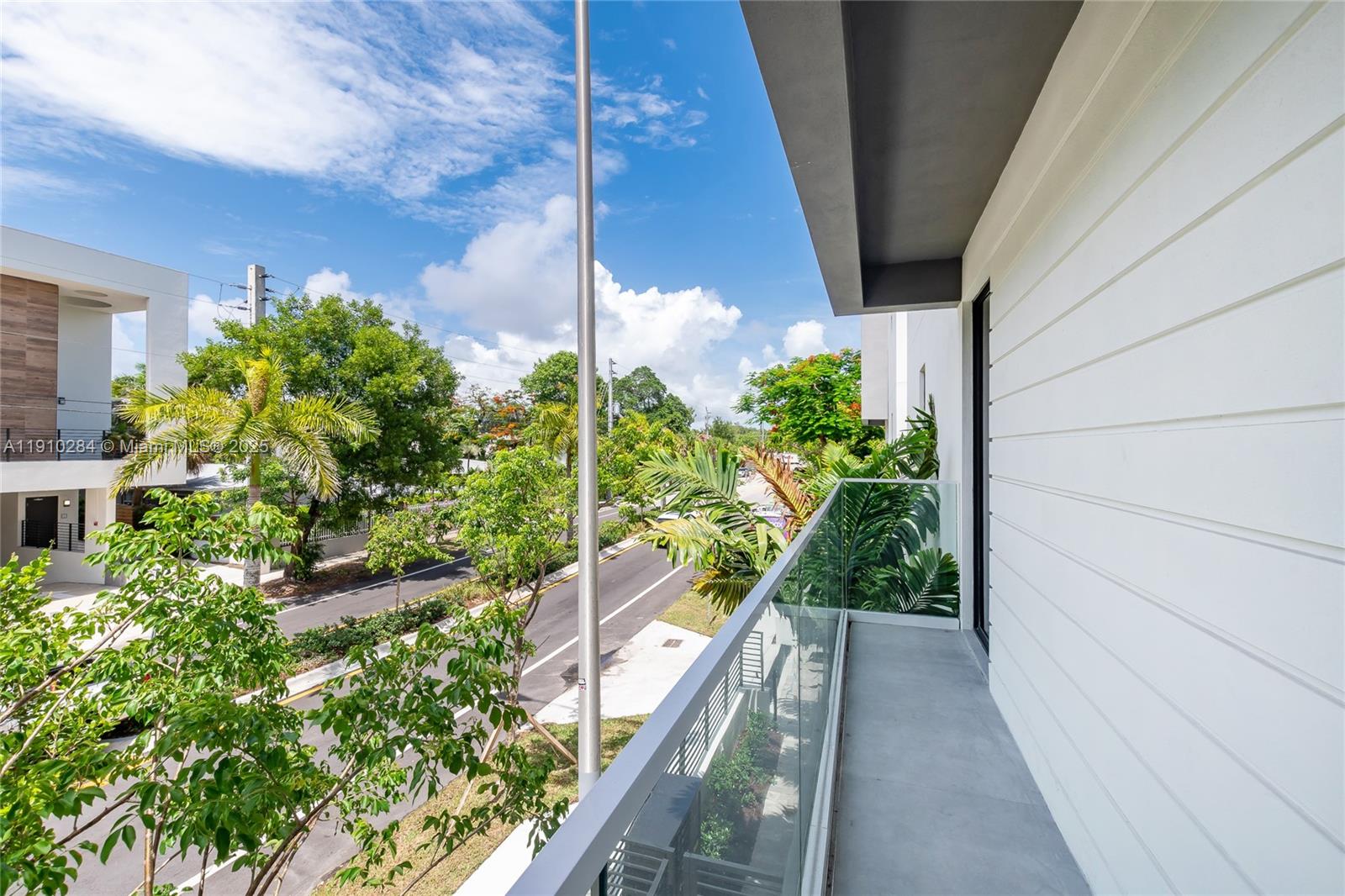 3258 Bird Ave # 3258