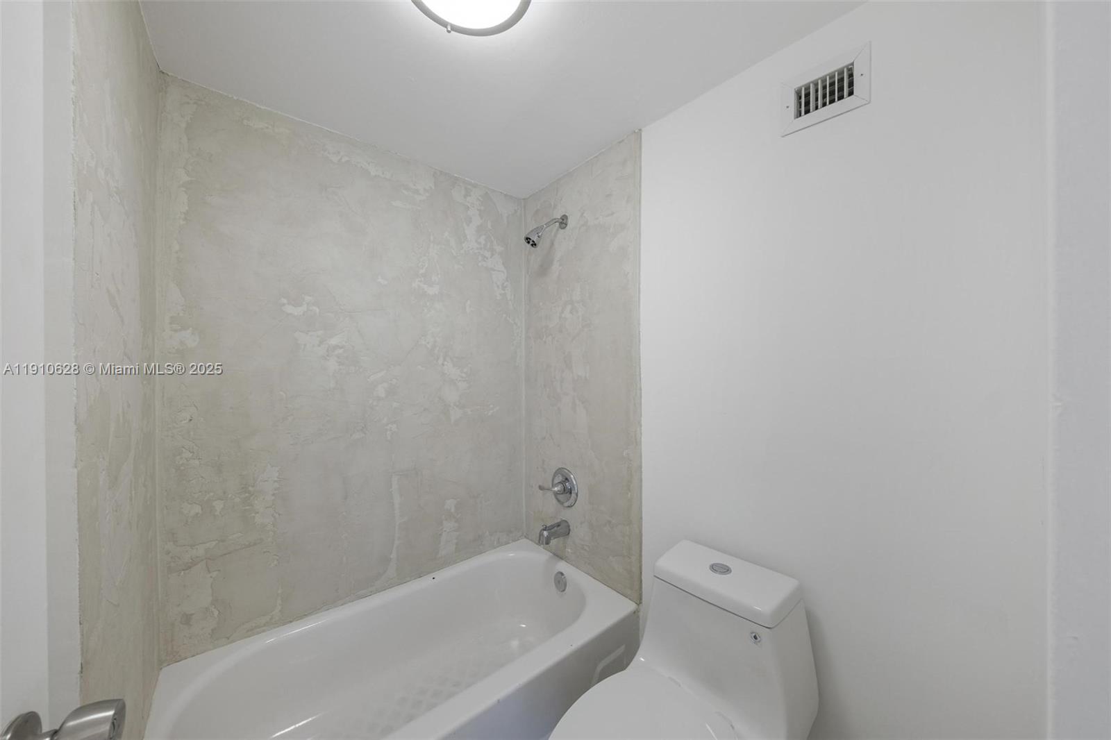 100 Lincoln Rd # 626