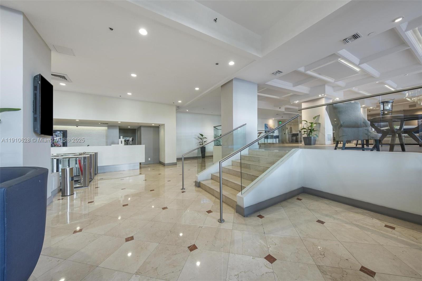 100 Lincoln Rd # 626