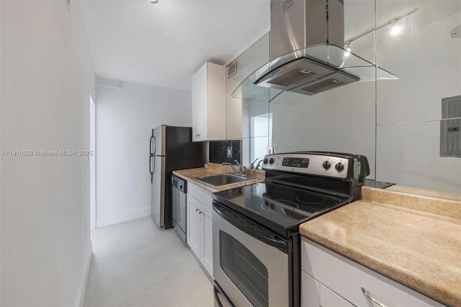 100 Lincoln Rd # 626