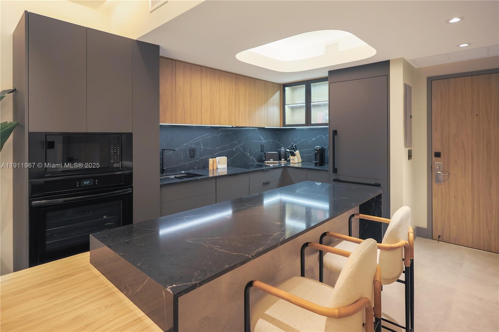 17375 Collins Ave # 2701