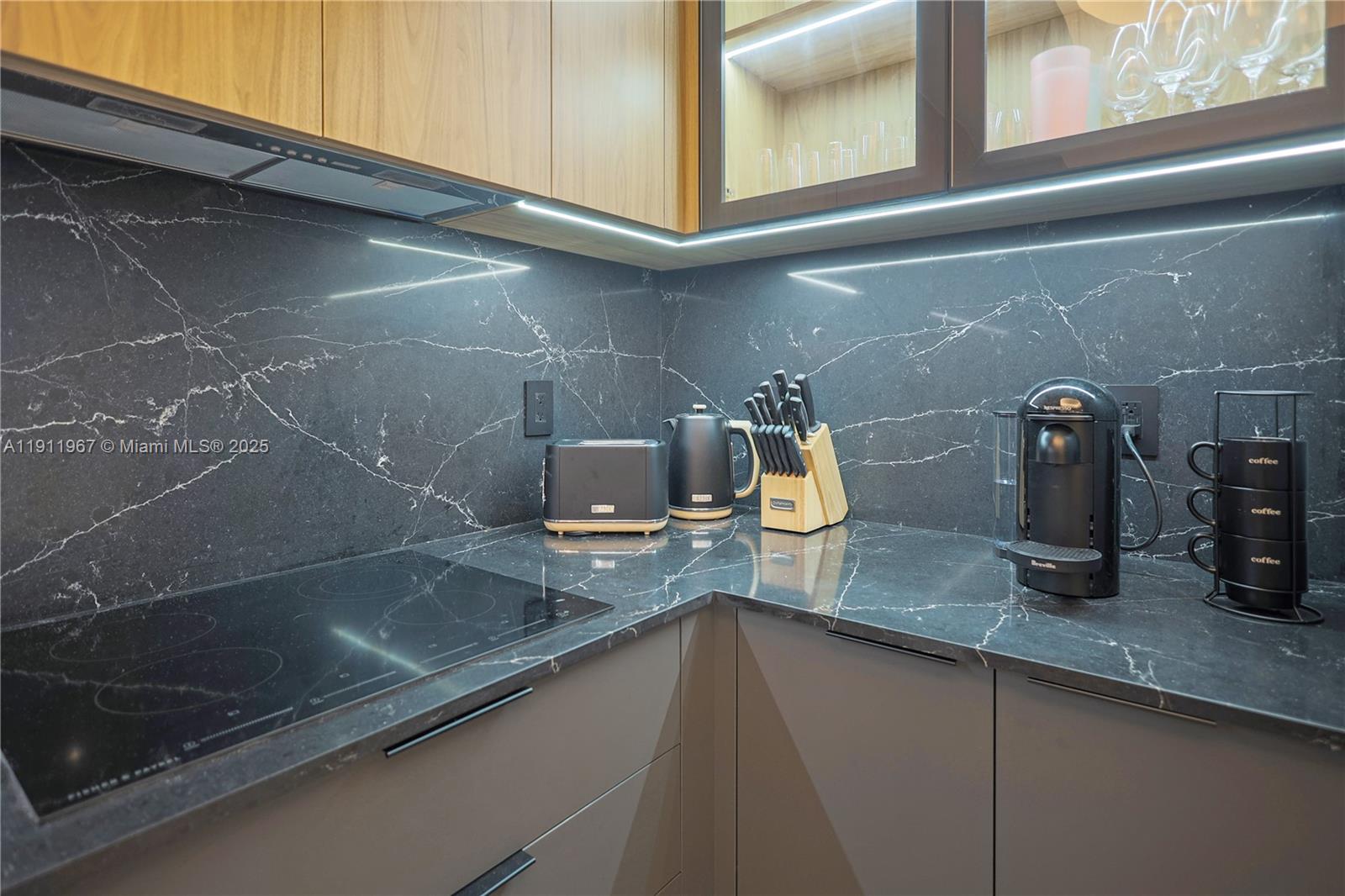 17375 Collins Ave # 2701