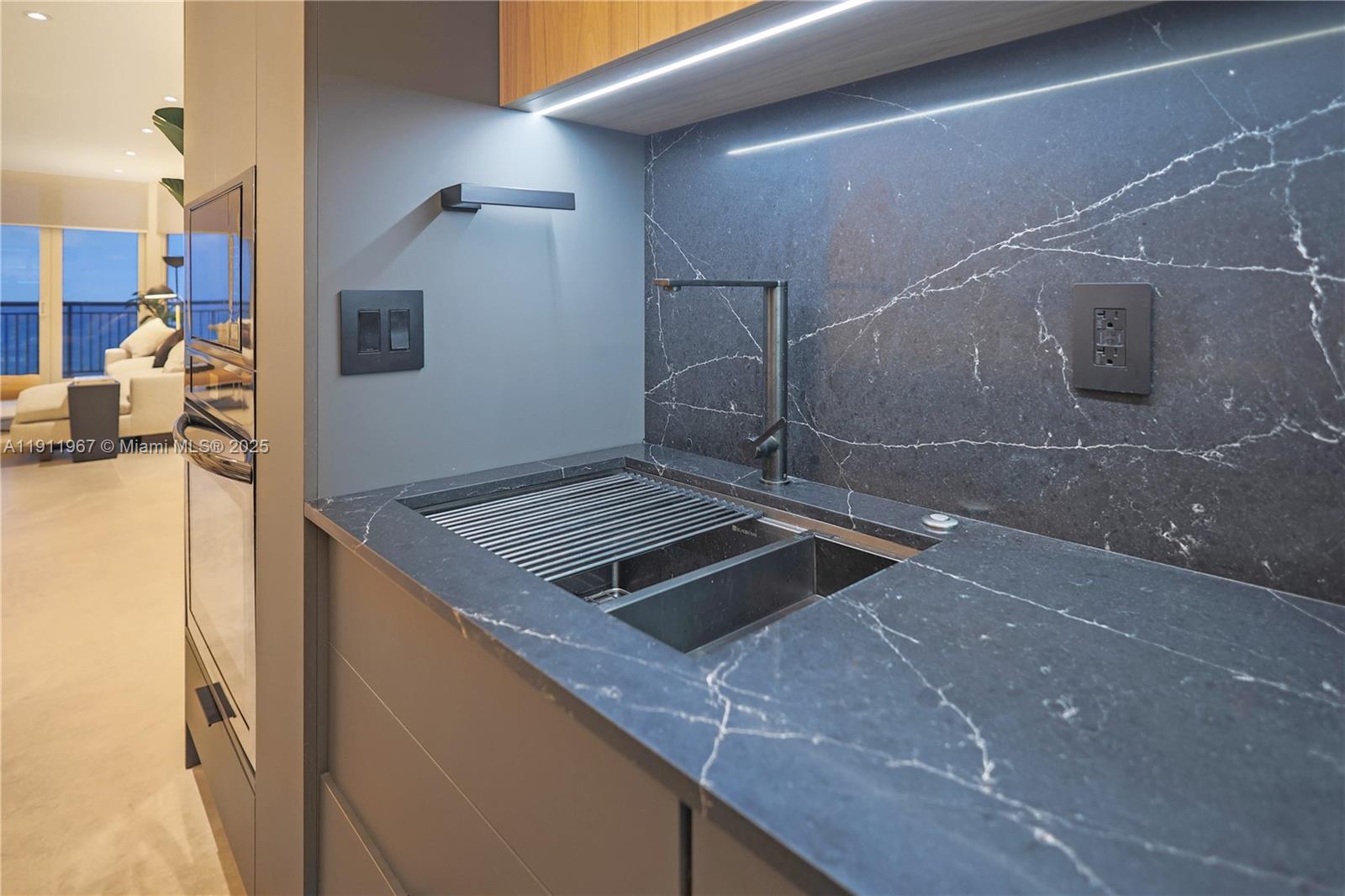 17375 Collins Ave # 2701