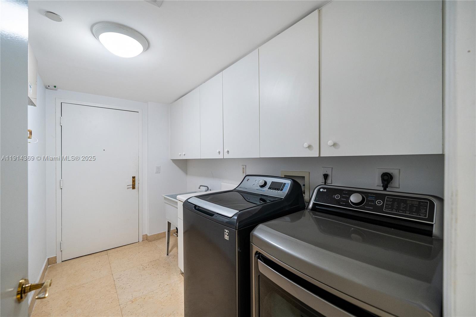 9559 Collins Ave # 108 Unit: S7-A / S-108