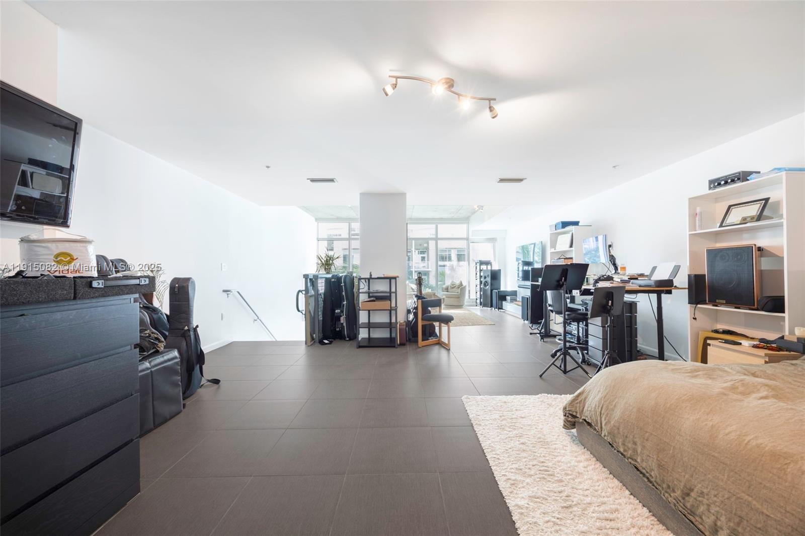 3301 NE 1st Ave # M0301