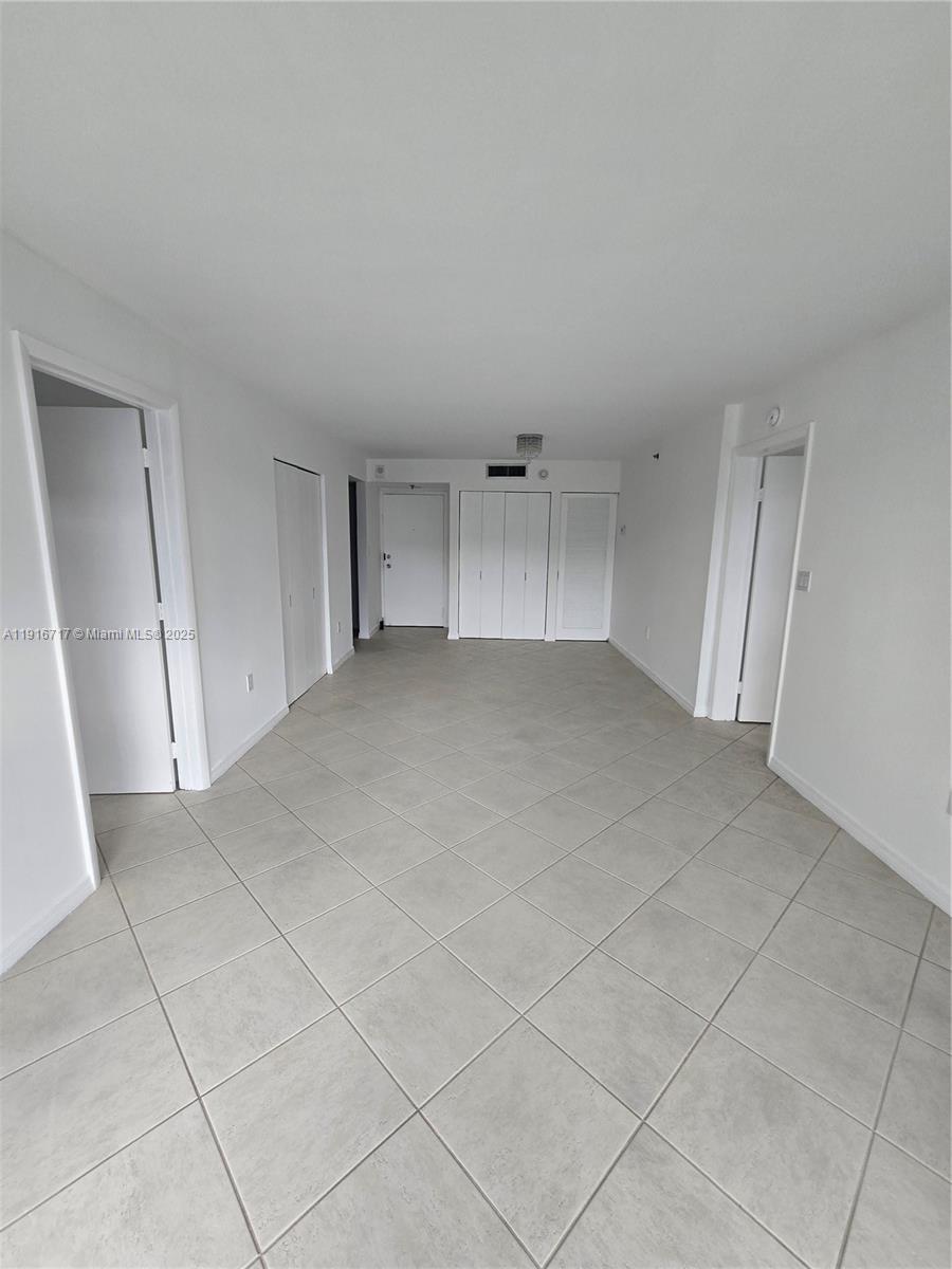 1775 Washington Ave # 4G