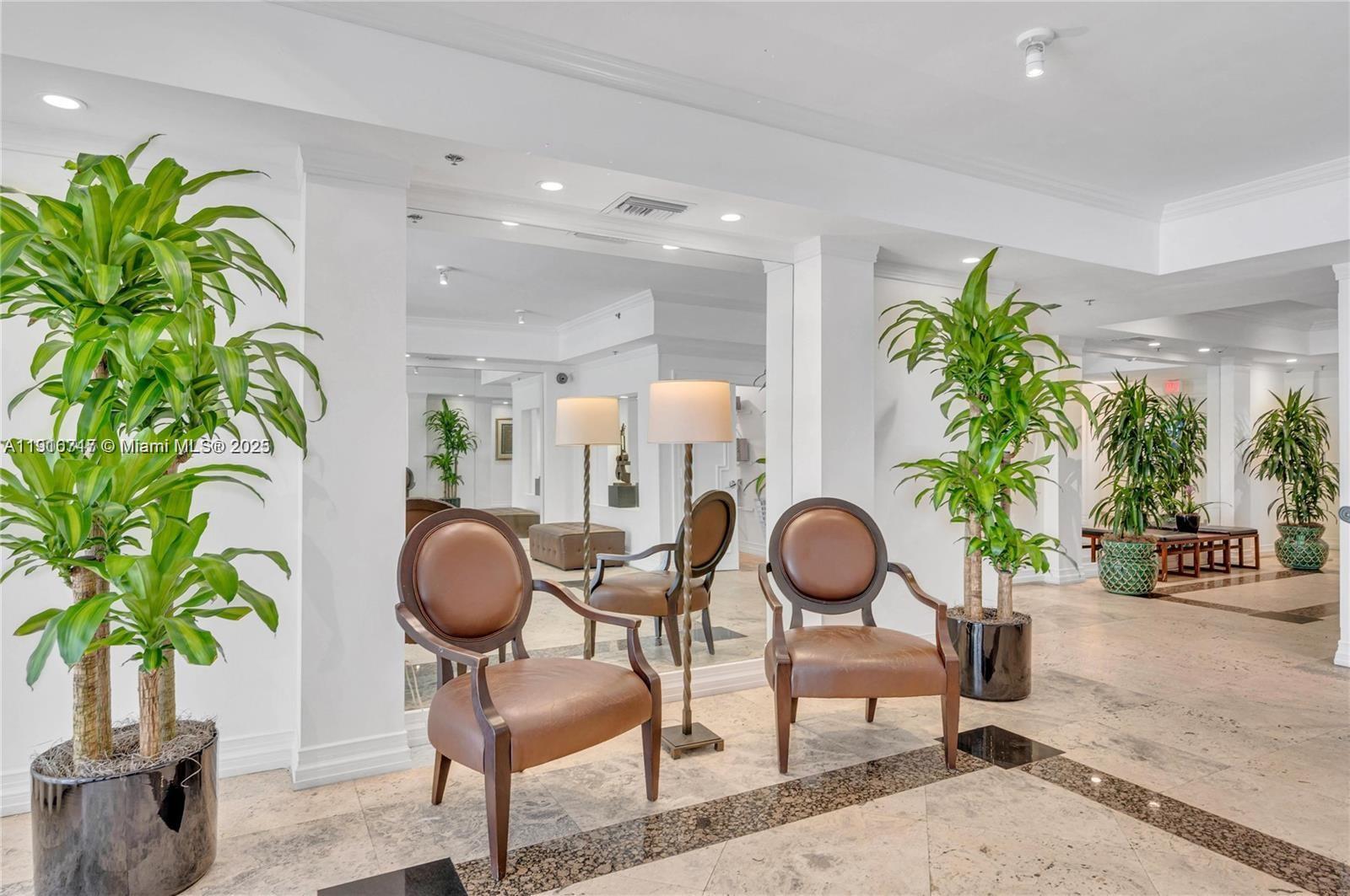 1775 Washington Ave # 4G