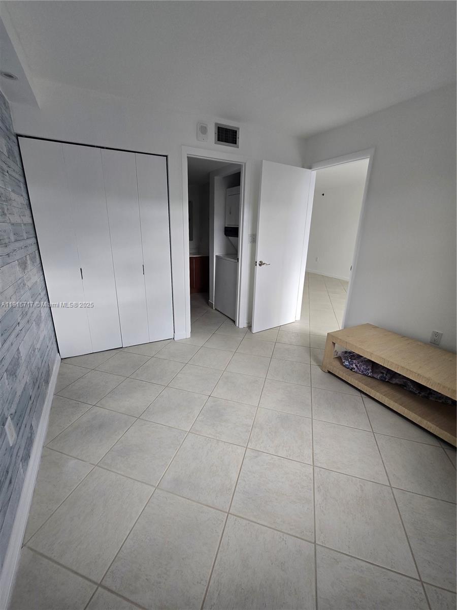 1775 Washington Ave # 4G