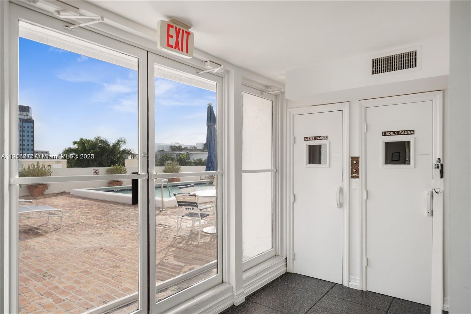 1775 Washington Ave # 4G