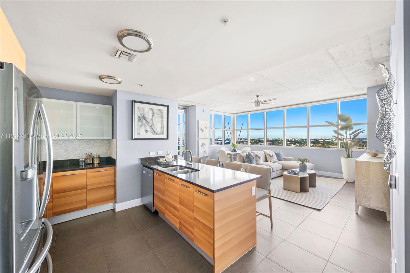 3301 NE 1st Ave # H2201