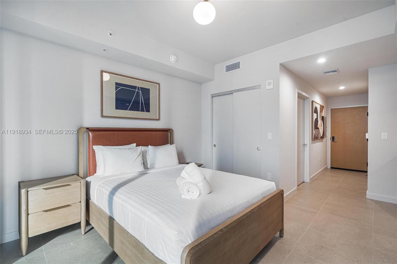 11 NE 6th Street # 2206