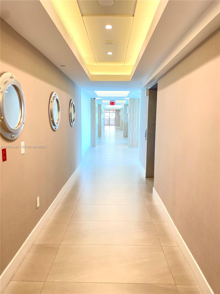 5900 Collins Ave # 1104