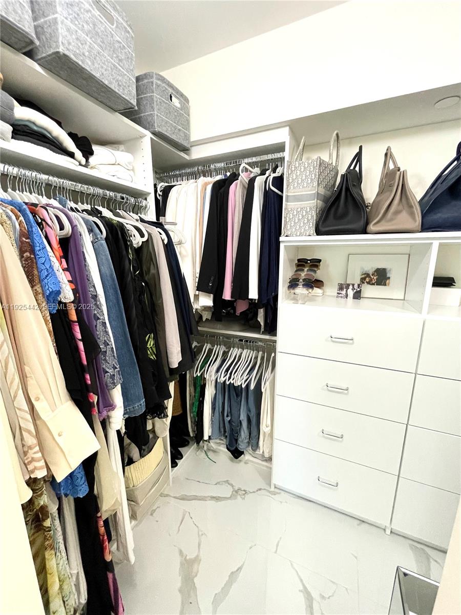 5900 Collins Ave # 1104