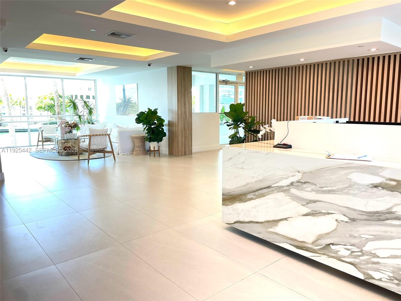 5900 Collins Ave # 1104