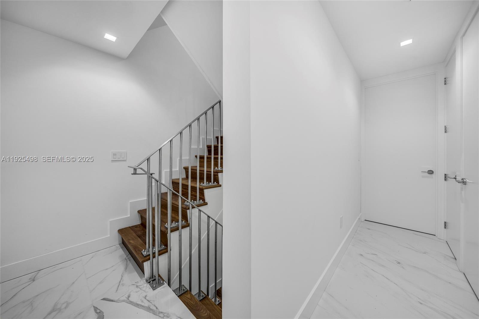 100 S Pointe Dr # 13 Unit: TH-13