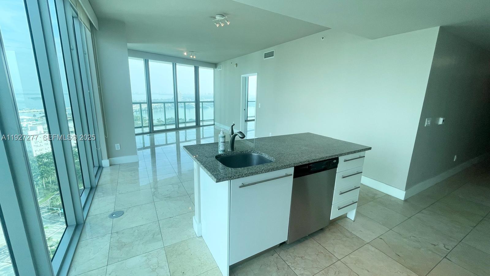 888 Biscayne Blvd # 2412
