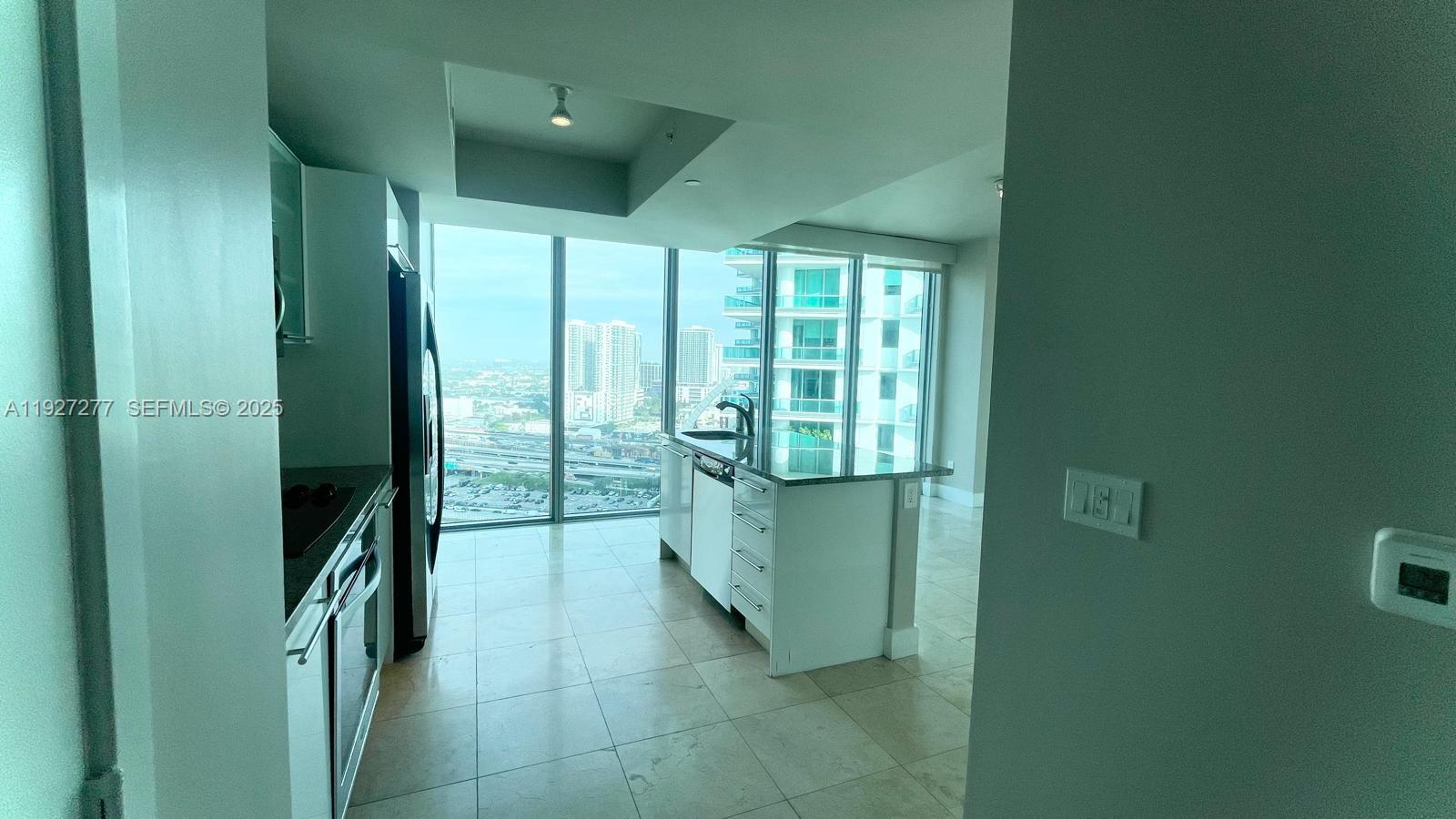888 Biscayne Blvd # 2412