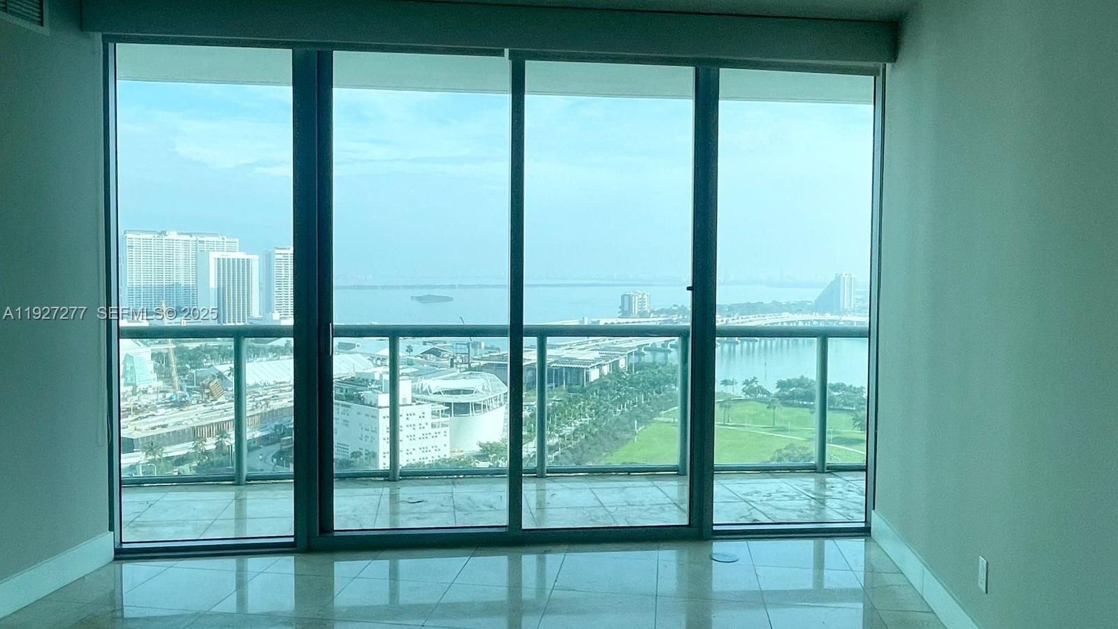 888 Biscayne Blvd # 2412