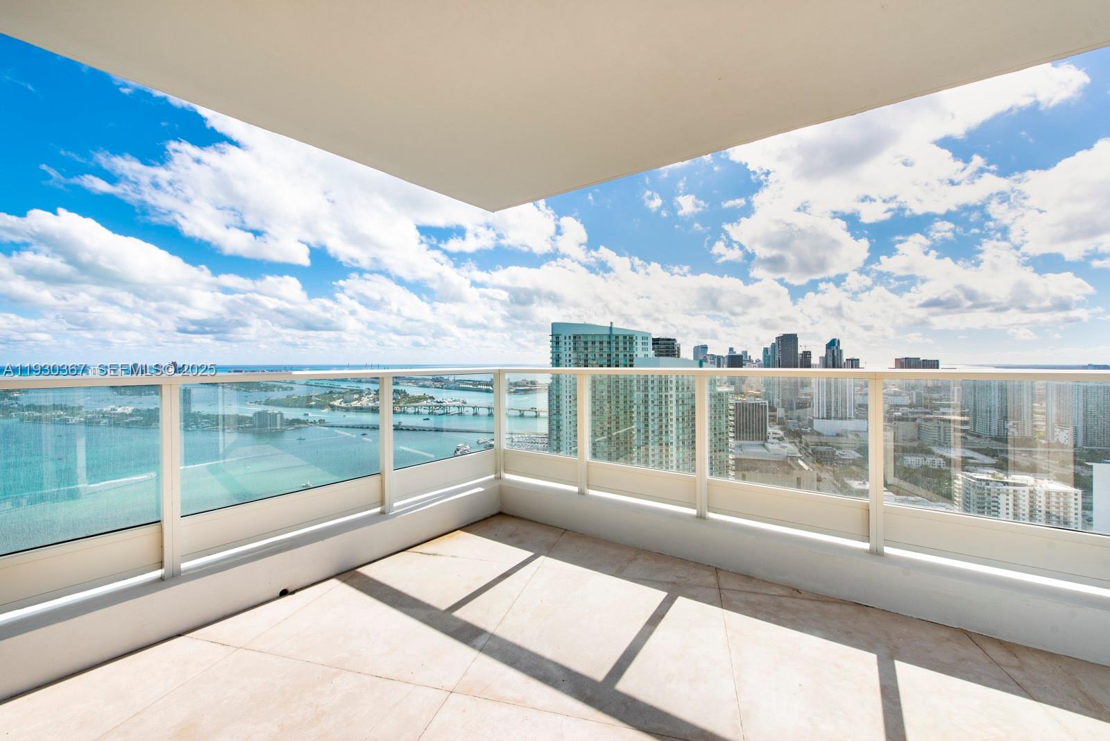2020 N Bayshore Dr Unit: PH4502