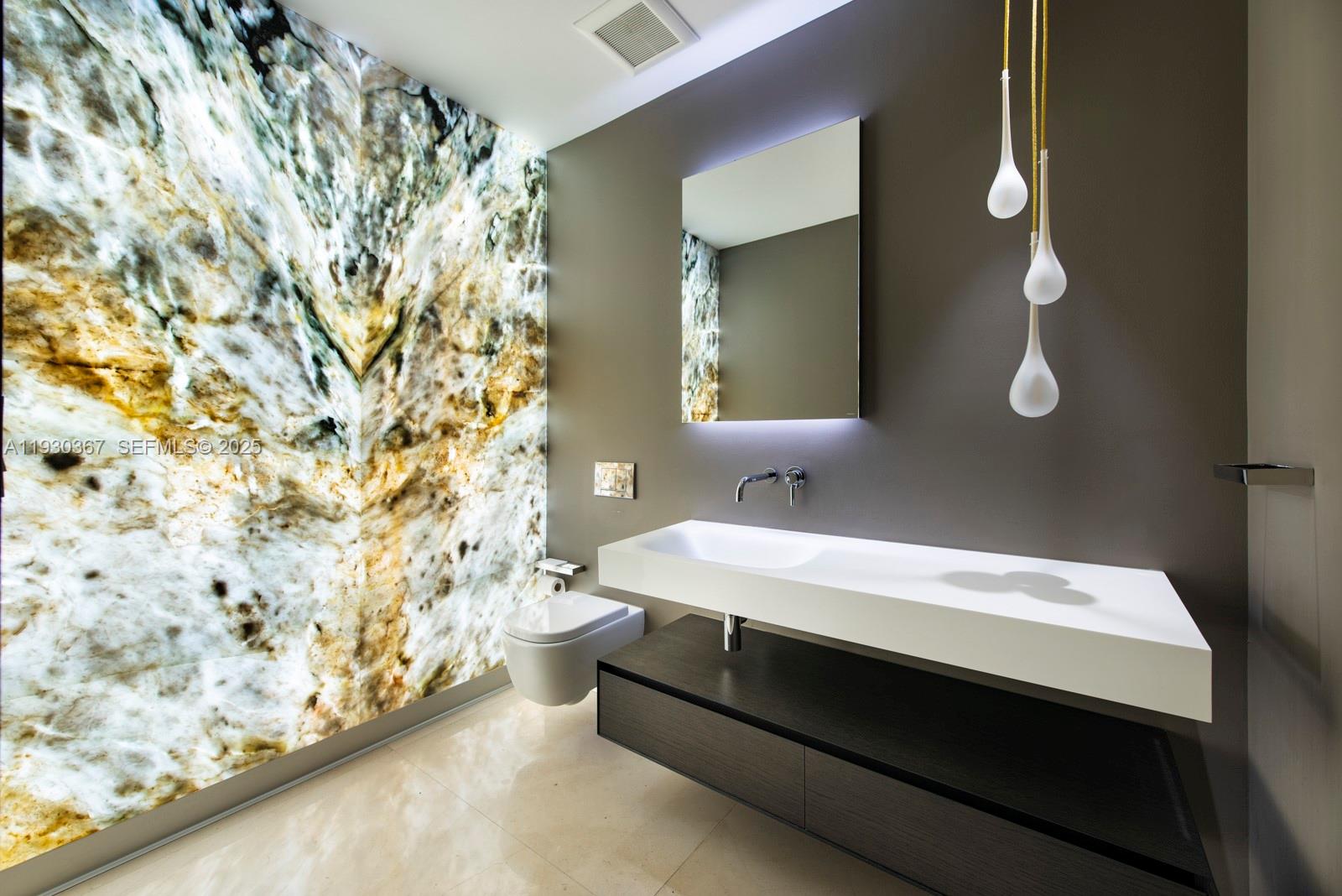 2020 N Bayshore Dr Unit: PH4502