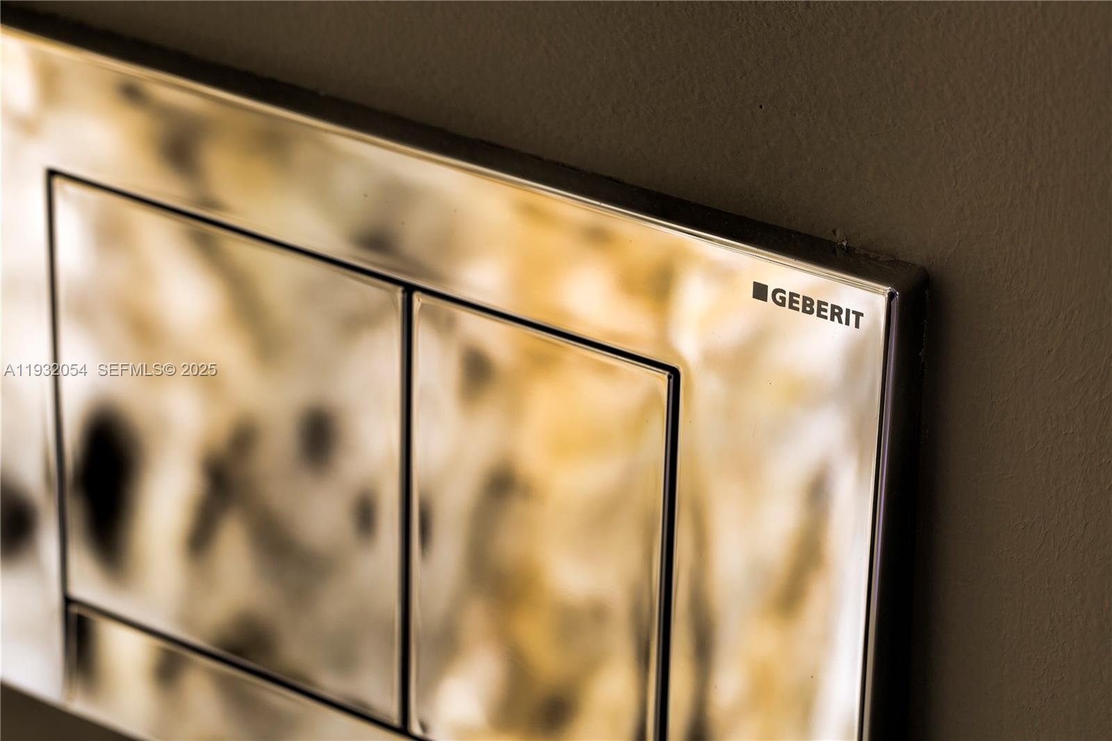 2020 N Bayshore Dr Unit: PH4502