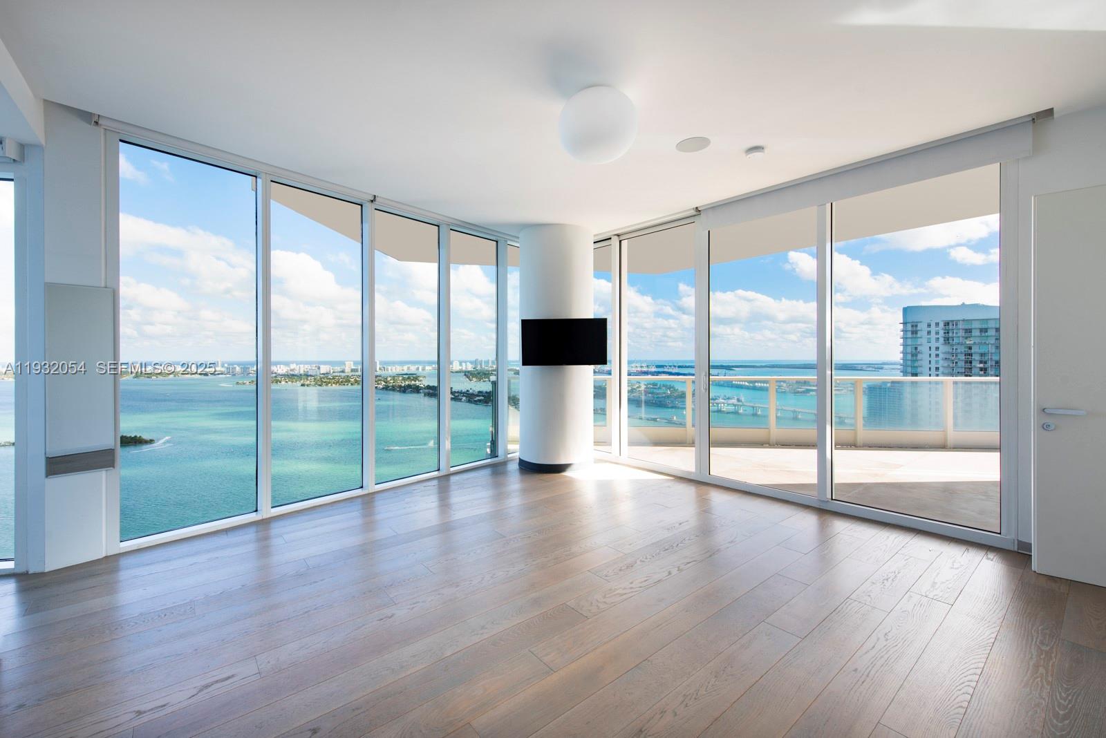 2020 N Bayshore Dr Unit: PH4502