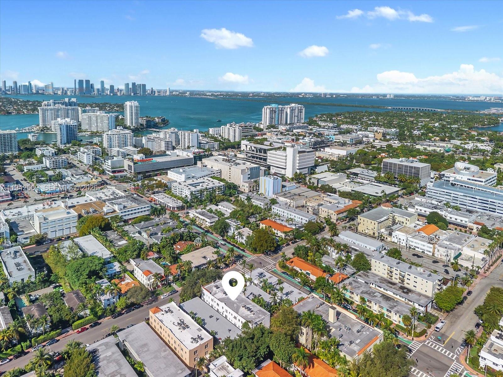 1559 Michigan Ave # 301