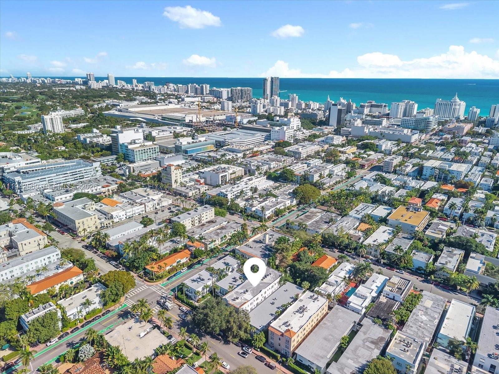 1559 Michigan Ave # 301