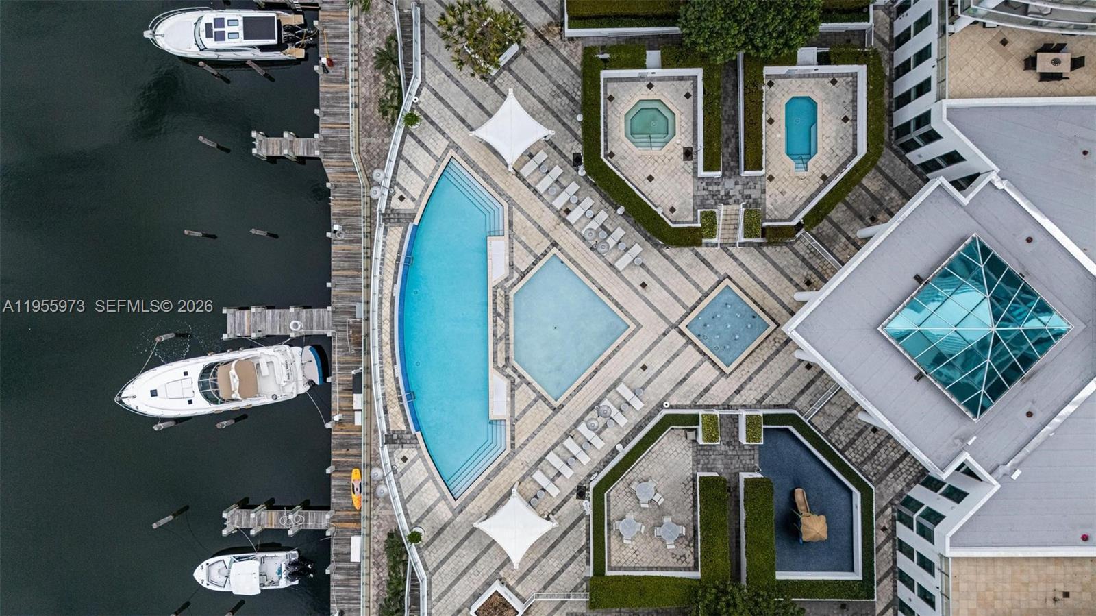 3131 NE 188th St # 803 Unit: 2-803