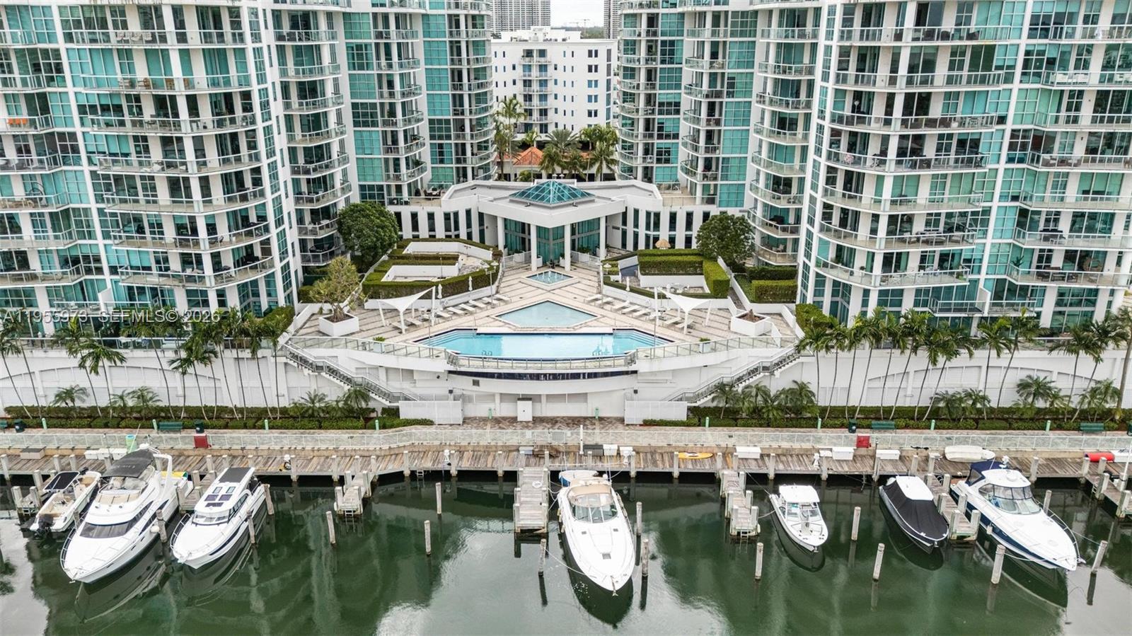 3131 NE 188th St # 803 Unit: 2-803