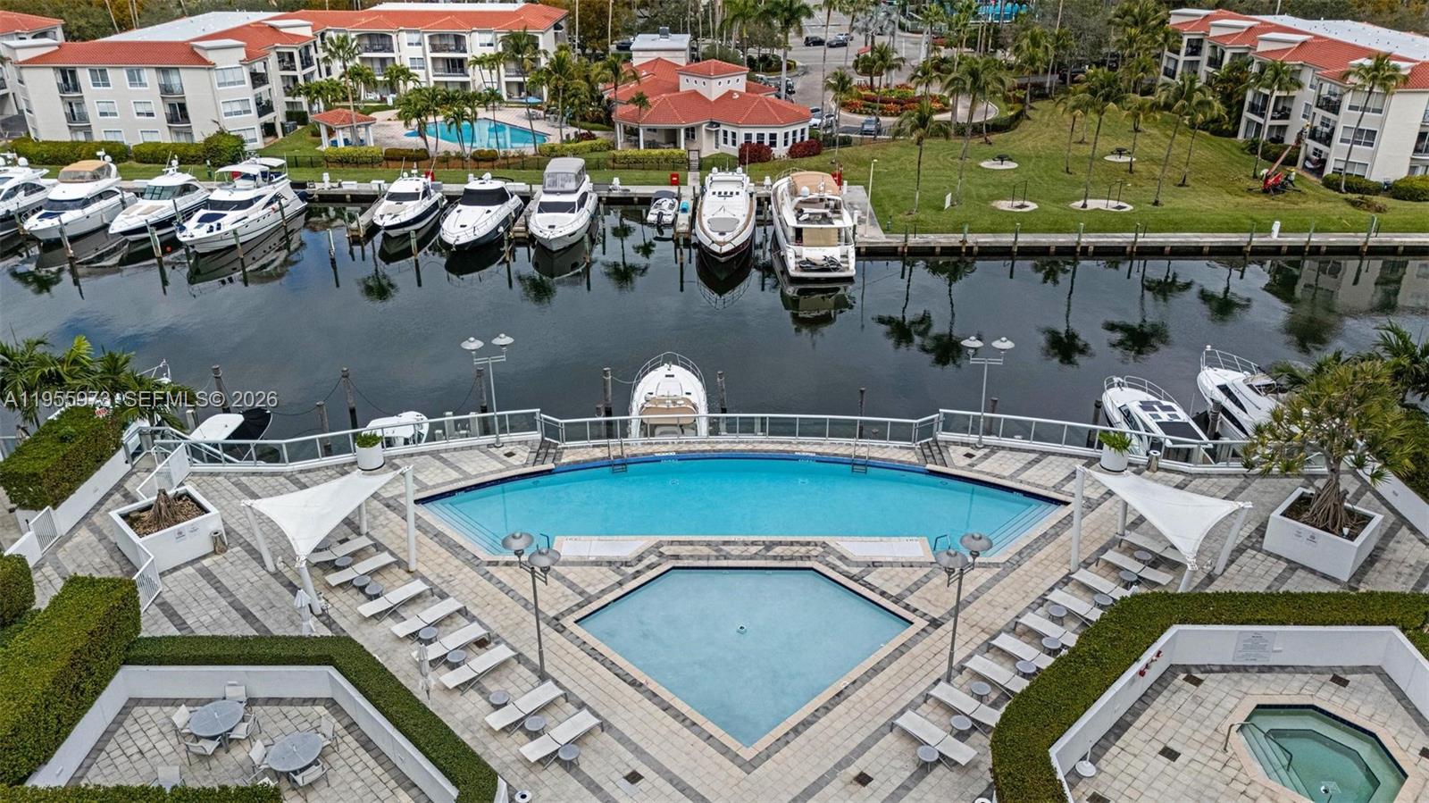 3131 NE 188th St # 803 Unit: 2-803