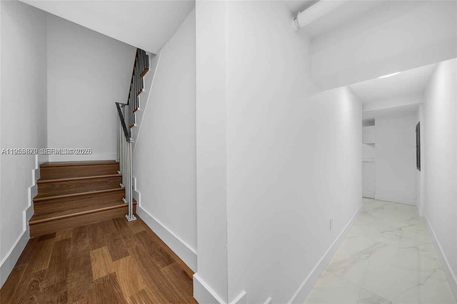 100 S Pointe Dr # 13 Unit: TH-13