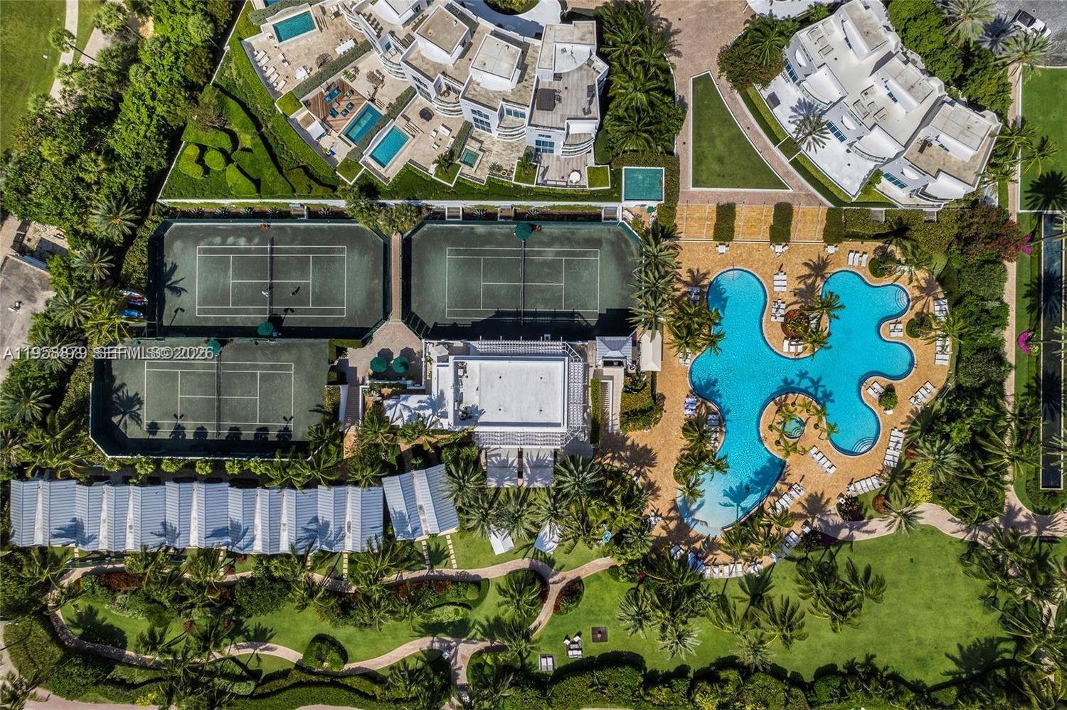 100 S Pointe Dr # 13 Unit: TH-13