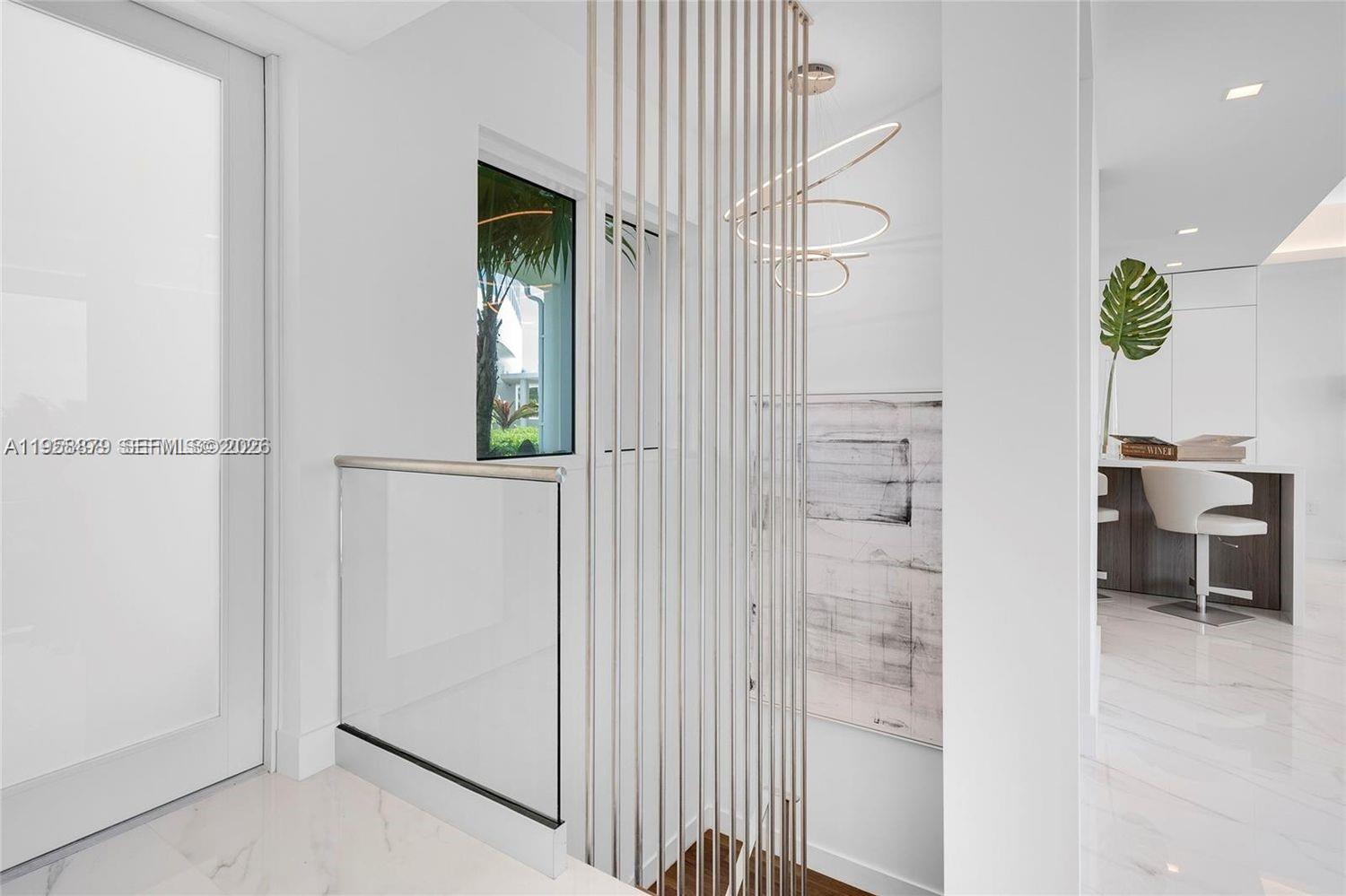 100 S Pointe Dr # 13 Unit: TH-13