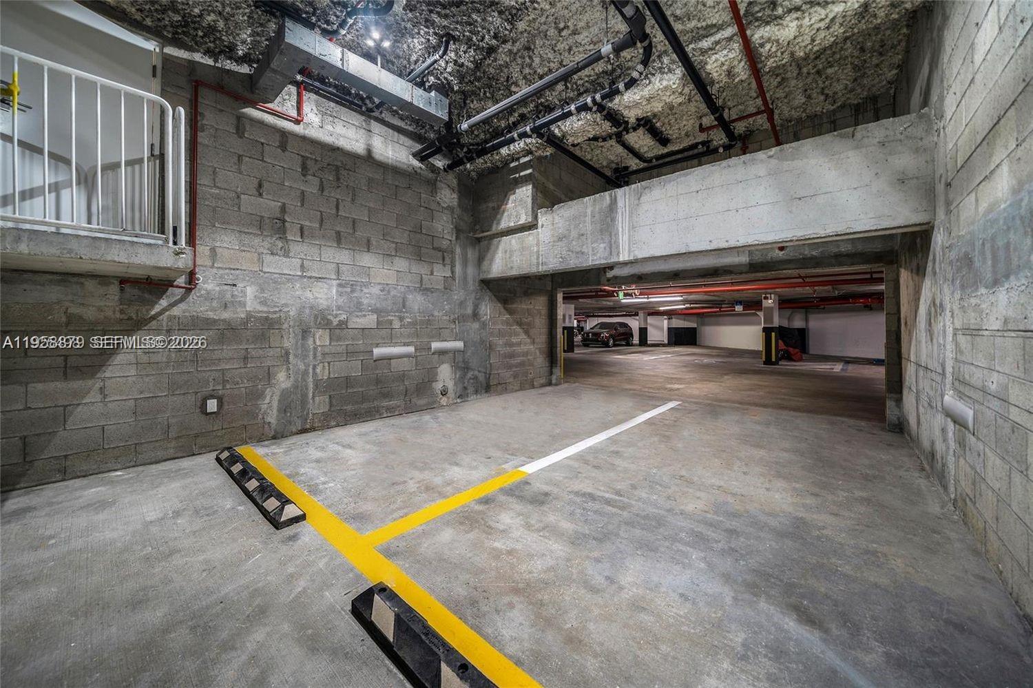 100 S Pointe Dr # 13 Unit: TH-13