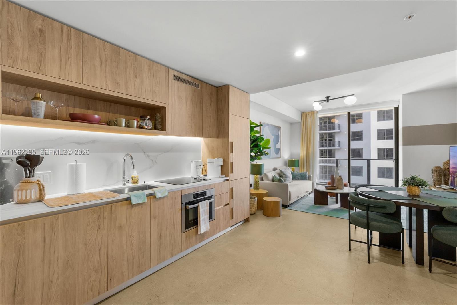 11 NE 6th St # 1611