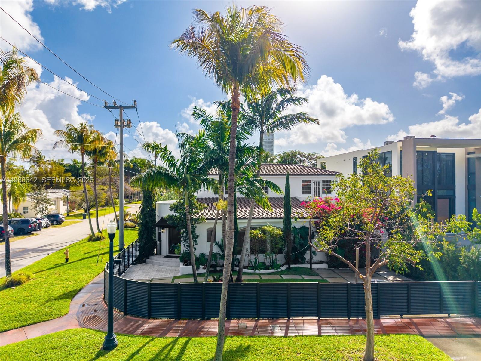 4491 Prairie Ave