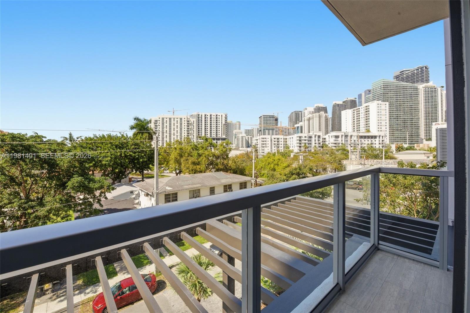 1611 SW 2nd Avenue # 301