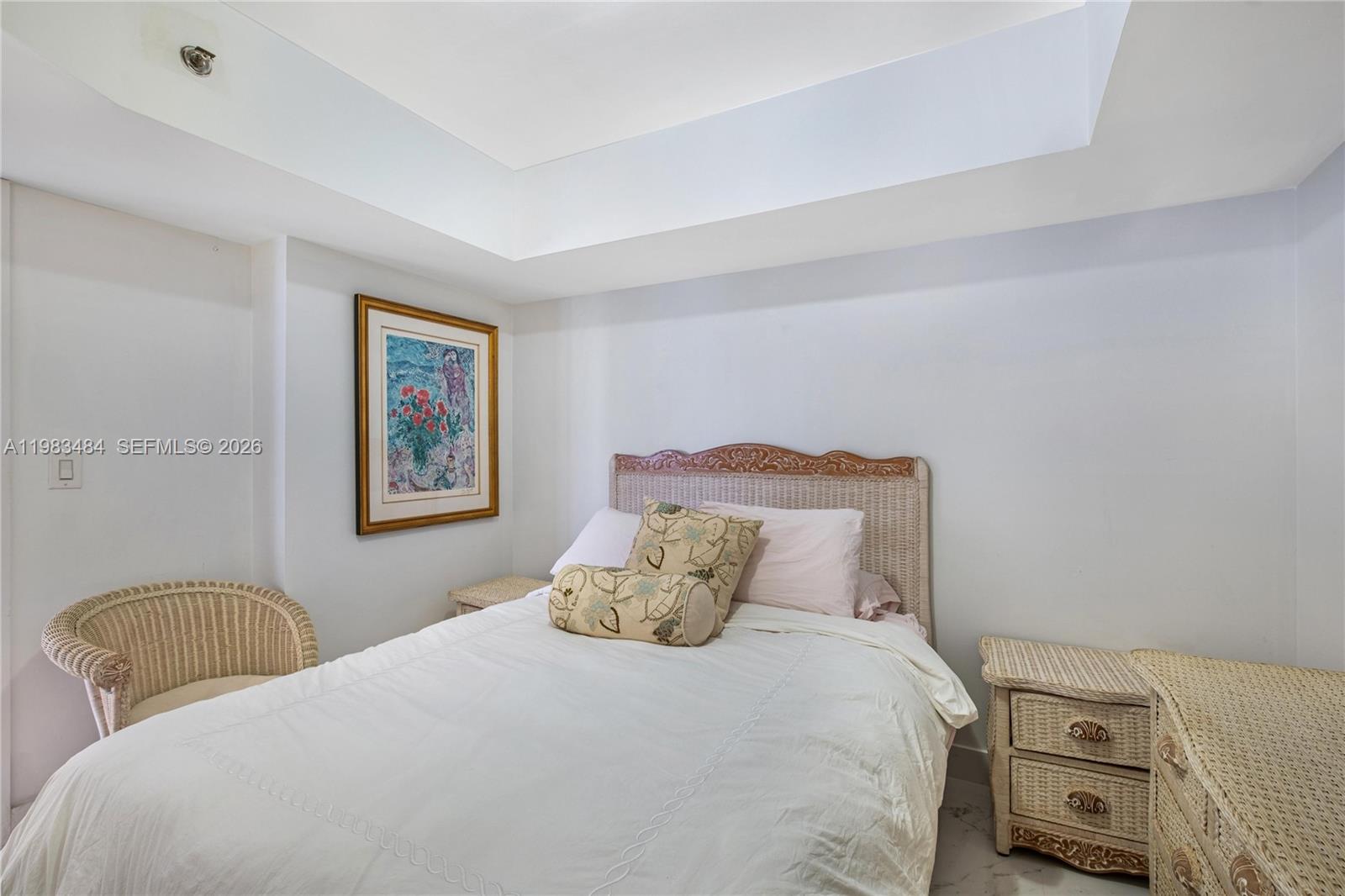 16425 Collins Ave # 2215