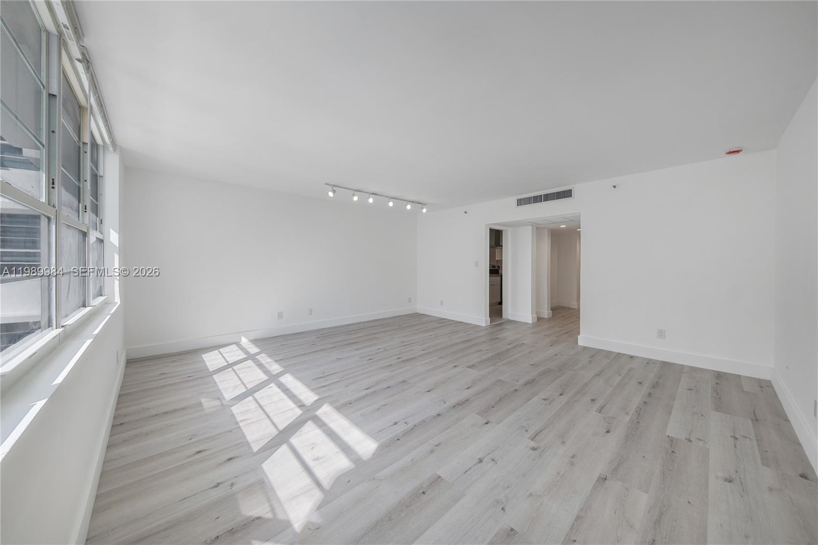 100 Lincoln Rd # 626