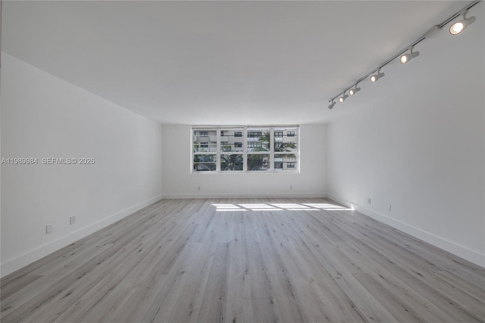 100 Lincoln Rd # 626