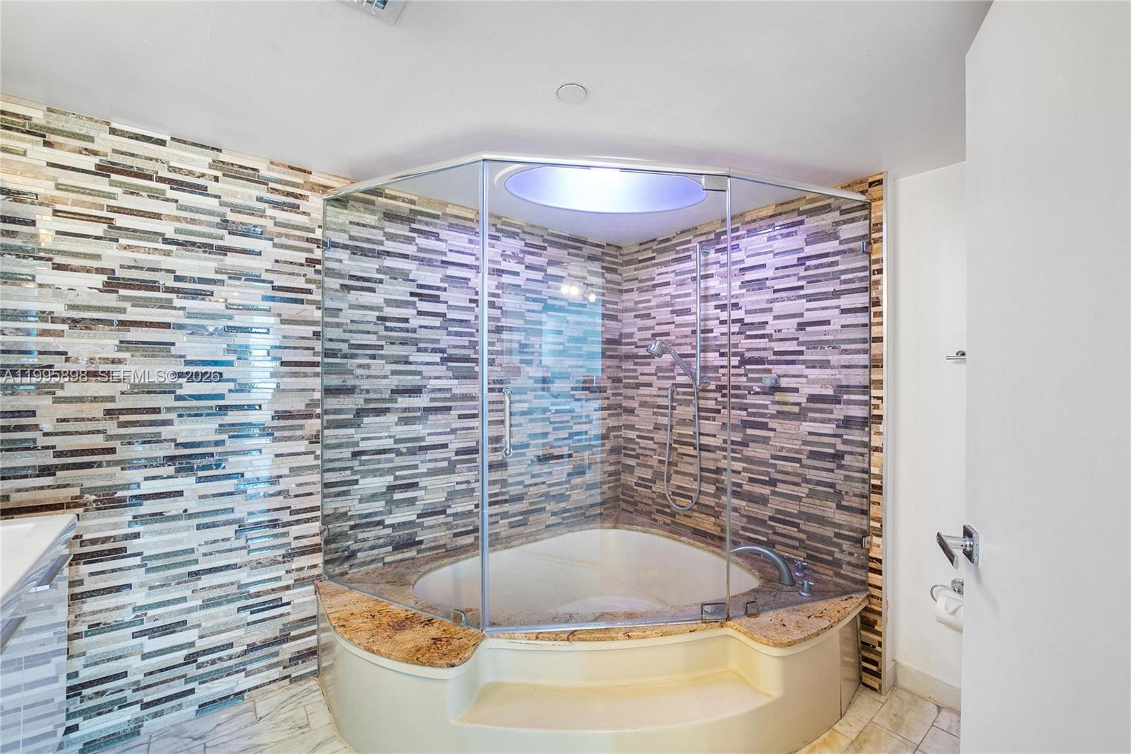 2000 Towerside Ter Unit: PH9