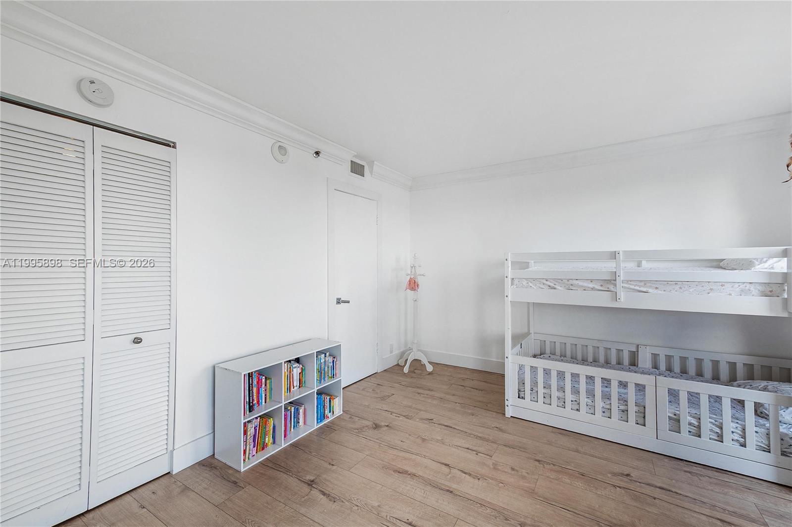 2000 Towerside Ter Unit: PH9