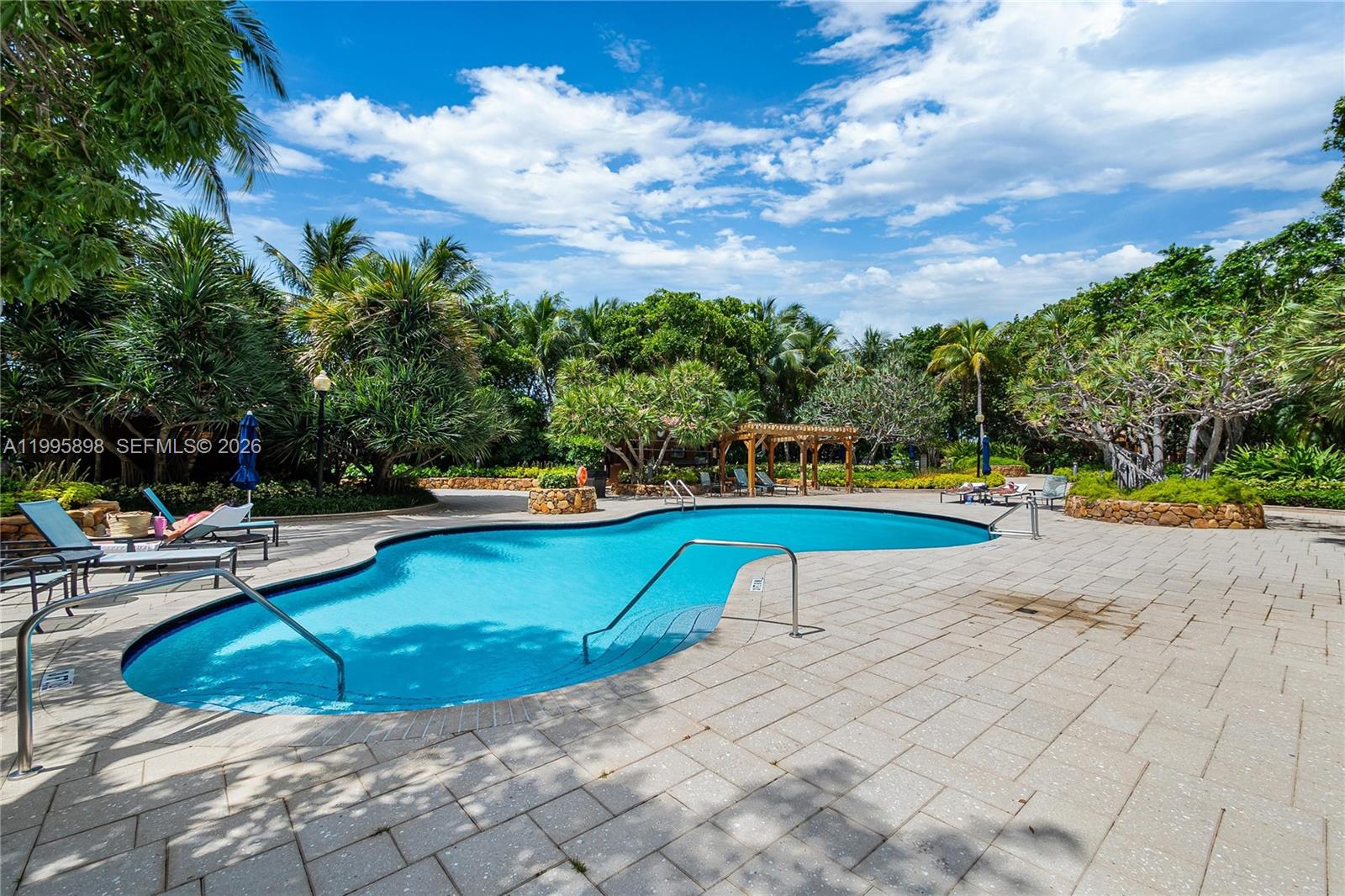 2000 Towerside Ter Unit: PH9