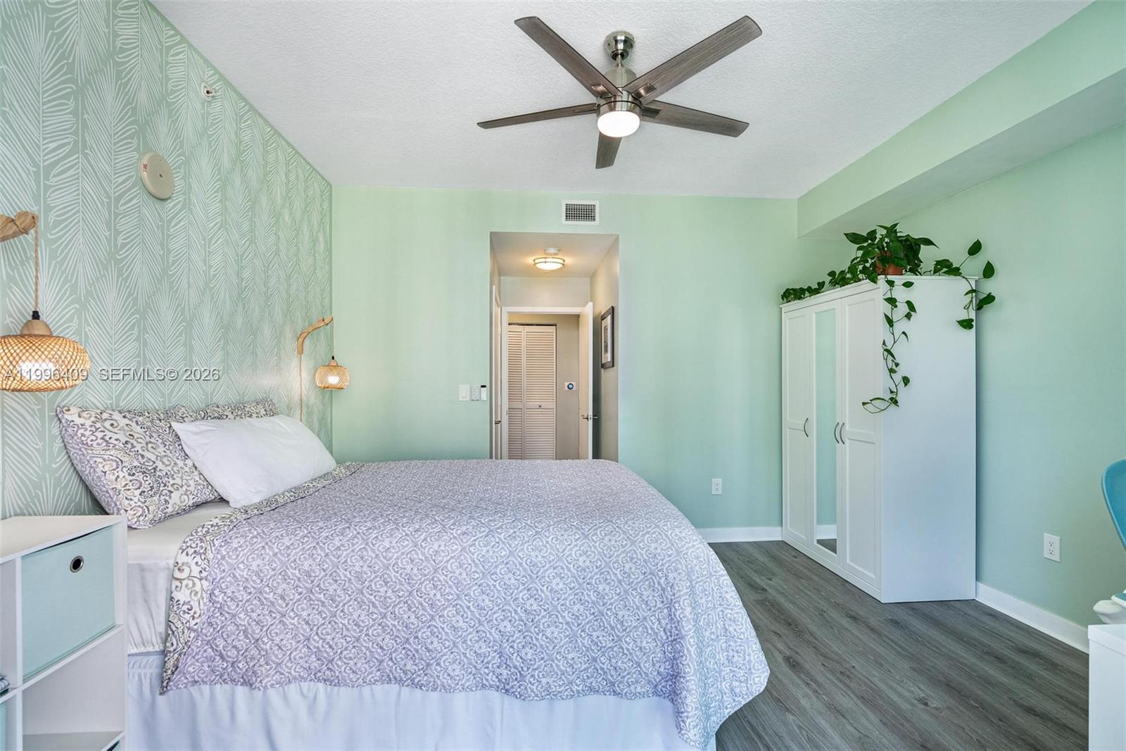 1111 SW 1st Ave Unit: 2721-N